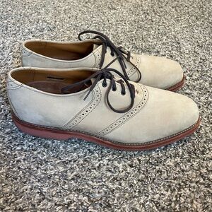 Allen Edmonds Tan Oxford Shoes with Brogue Detailing size 10 b